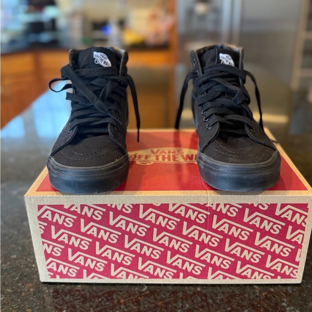 VANS Sk8-Hi Top Casual Sneakers Black Canvas Mens 5.5, Wmns Sz 7. New cond!